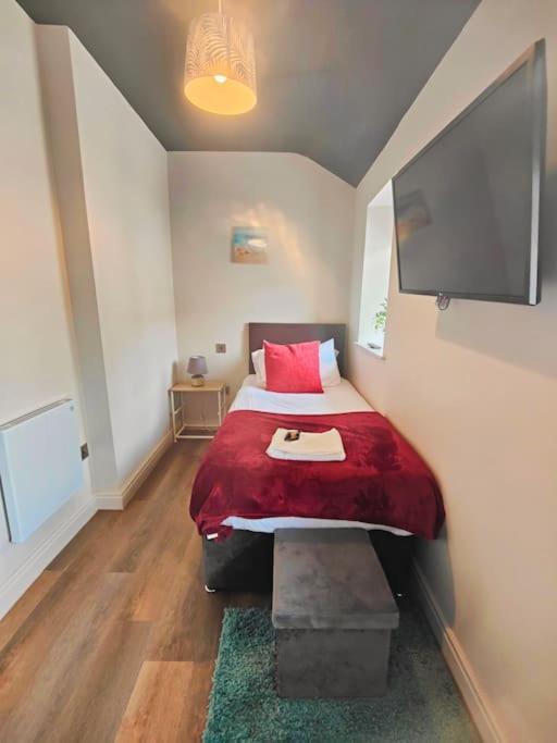 Sloane Modern 2 Bedroom Seafront Apartment Blackpool Buitenkant foto